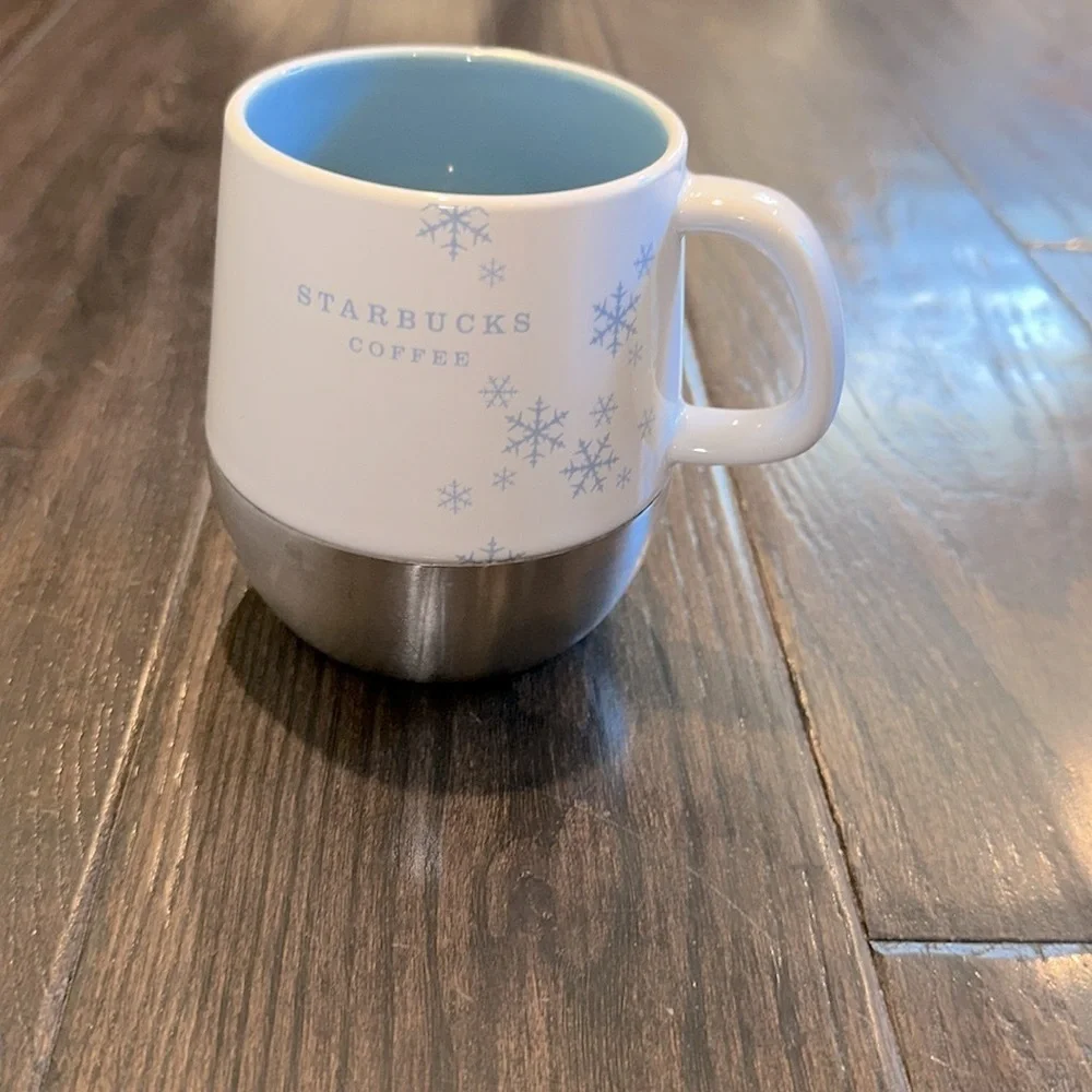 Vintage Starbucks White and Silver Christmas Coffee Mug 2007